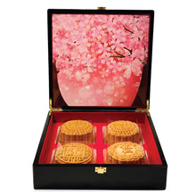 Load image into Gallery viewer, (Corporate - 50 sets or more) Reunion Mooncake Gift Set (4 pcs X 180g)