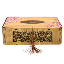 Load image into Gallery viewer, Banyan Tree (Corporate) Harmony Mooncake Gift Set (2 pcs X 180g)