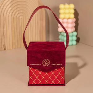 Corporate Velvety Red Mooncake Gift Set (2 pcs X 180g). (50 sets and above)