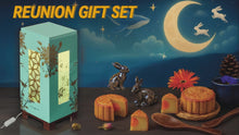 Load and play video in Gallery viewer, B. Reunion Mooncake Gift Set (4 pcs X 180g). FOC 2 pcs of MSW per order. (While stocks last)

